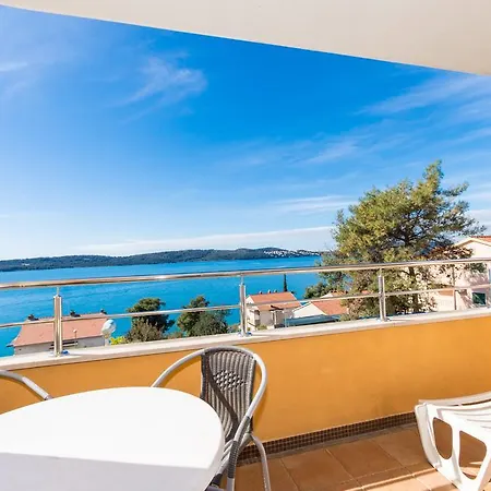 Labadusa Apartman Trogir