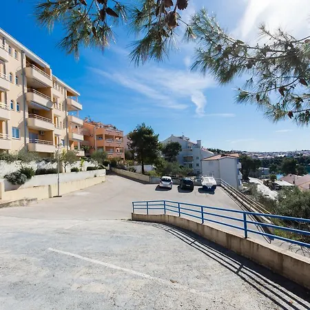 Labadusa Apartament *